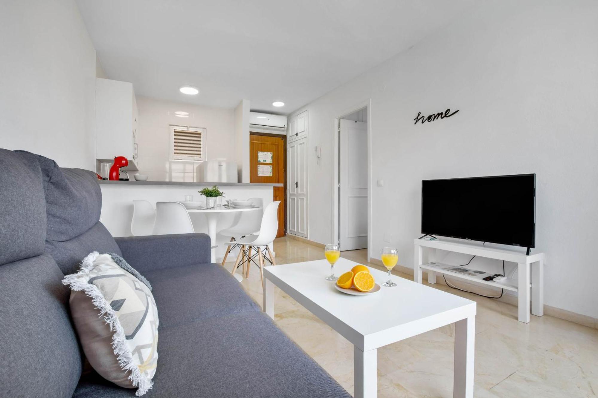 Апартаменты Vistamarina B 210 By Ivi Real Estate Торремолинос Экстерьер фото